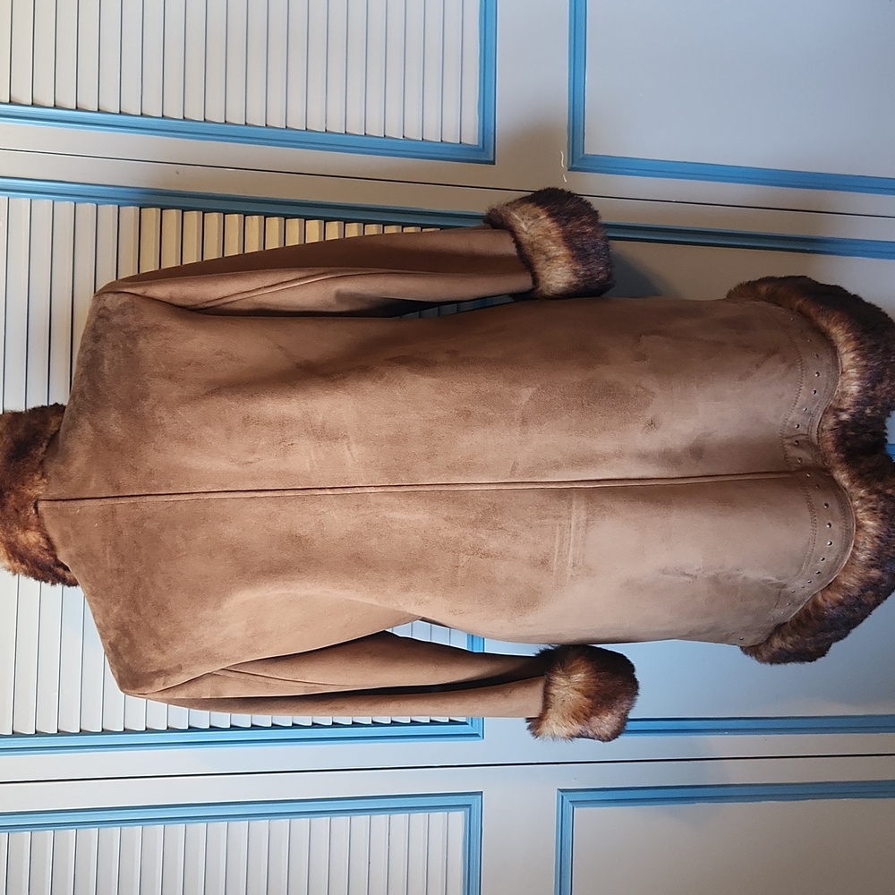 Vintage Dress Barn Faux Suede & Fur Trim Coat - Picture 9 of 15